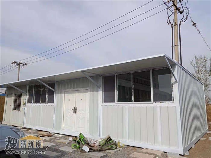 寶坻區(qū)海濱街道博潤誠科技有限公司天津
    北辰雙街鎮(zhèn)
    引河橋北，京津公路西側(cè)（北辰經(jīng)濟(jì)開發(fā)區(qū)對面）
    33平米住人集裝箱房子出租 